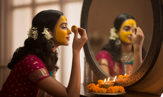 Navratri-Prep-Working-Women-s-Guide-to-Festival-Ready-Skin Glamacious